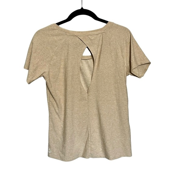 Beyond Yoga Tan Cream Cap Sleeve Shirt Size Small - Picture 2 of 3